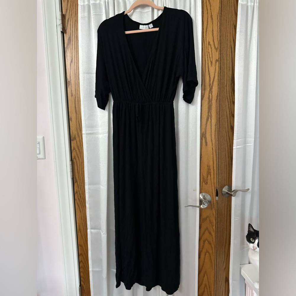 black stretchy maxi dress